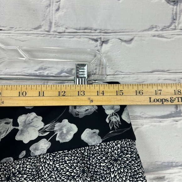 Lululemon Departure Joggers Trousers Pants Size 6 Black Floral Athletic Office - Picture 9 of 12